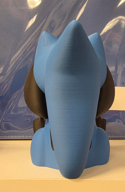 Sitting Riolu